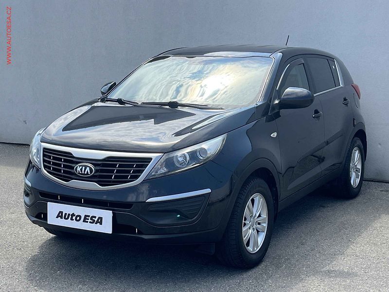 Kia Sportage (2013) 1.6GDi, ČR, AC - fotka 3 z 13
