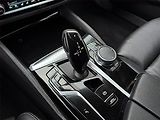 BMW Řada 5 (2023) 530d xDrive - náhled 13