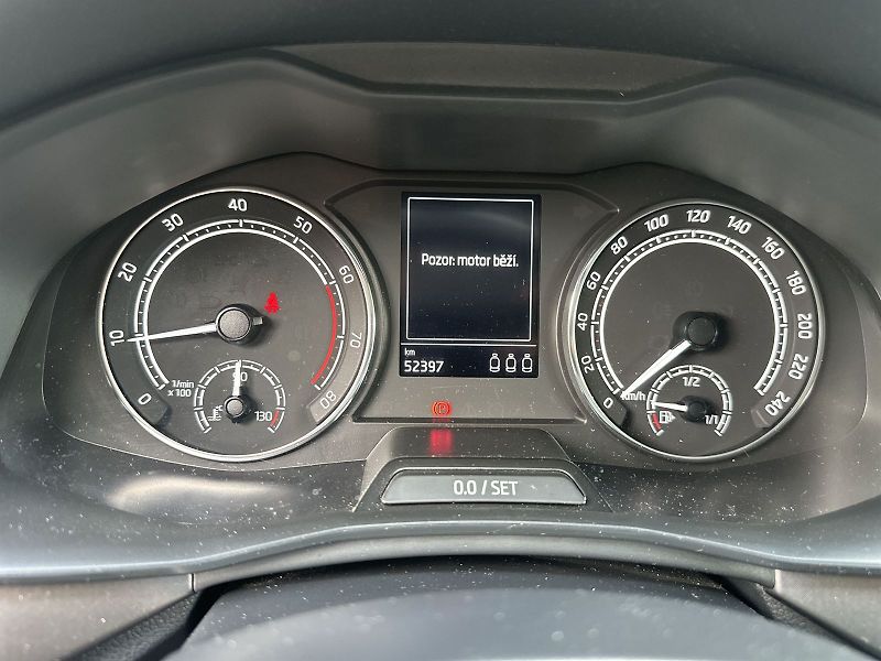 Škoda Kamiq (2023) 1.0 TSI Style - fotka 6 z 28