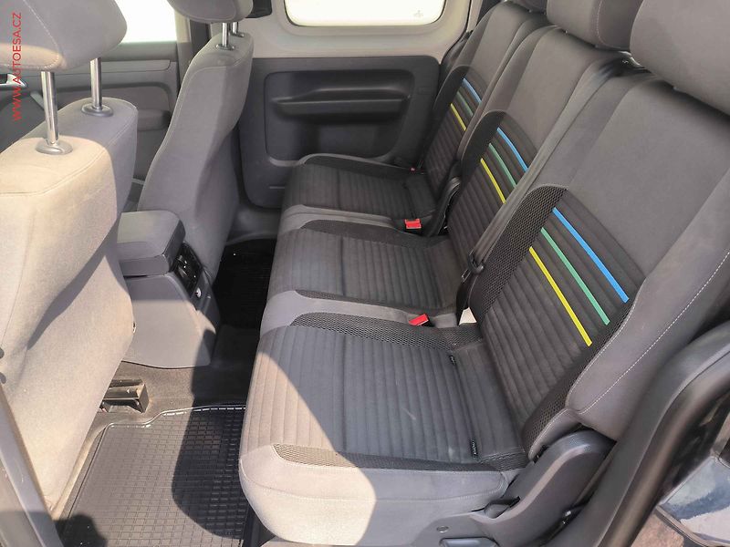 Volkswagen Caddy (2014) 1.6TDi MAXi 7míst, Soccer, TZ - fotka 10 z 19