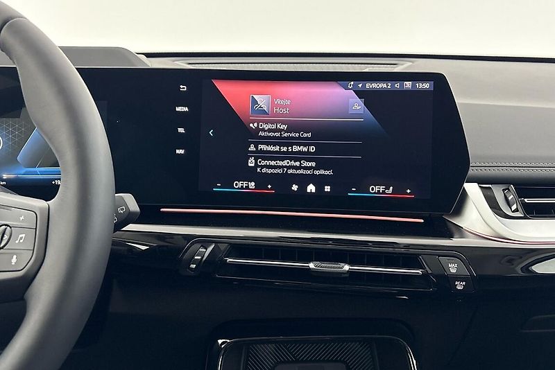 BMW X1 sDrive18d - fotka 9 z 14