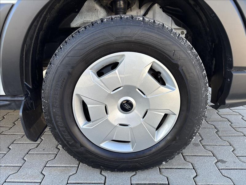 Ford Transit 2,0 Trend 96kW L4H3 DPH - fotka 8 z 35