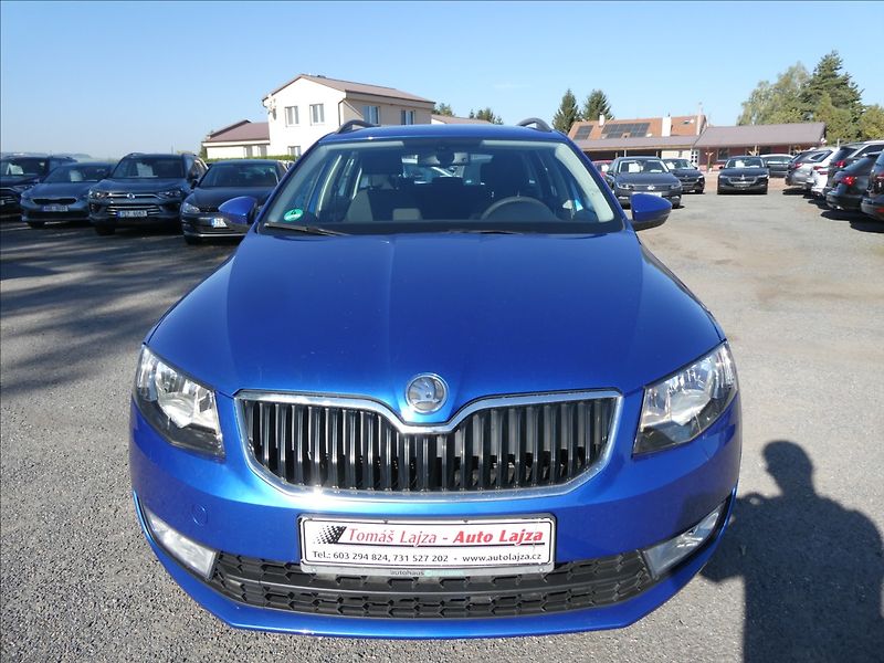 Škoda Octavia 1,6 TDi 77kW 4x4 serviska - fotka 2 z 45