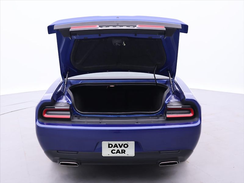 Dodge Challenger 3,6 V6 227kW Automat SXT - fotka 9 z 33