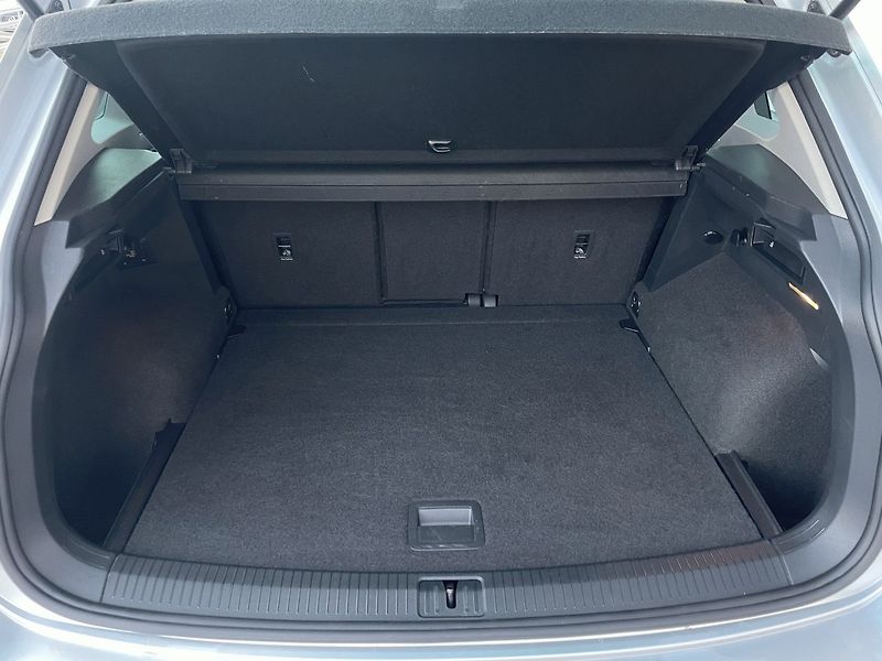 Volkswagen Tiguan (2021) LIFE 1,5TSI 150k - fotka 22 z 22