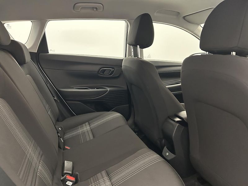 Hyundai Bayon 1.2  Comfort Club - fotka 18 z 24