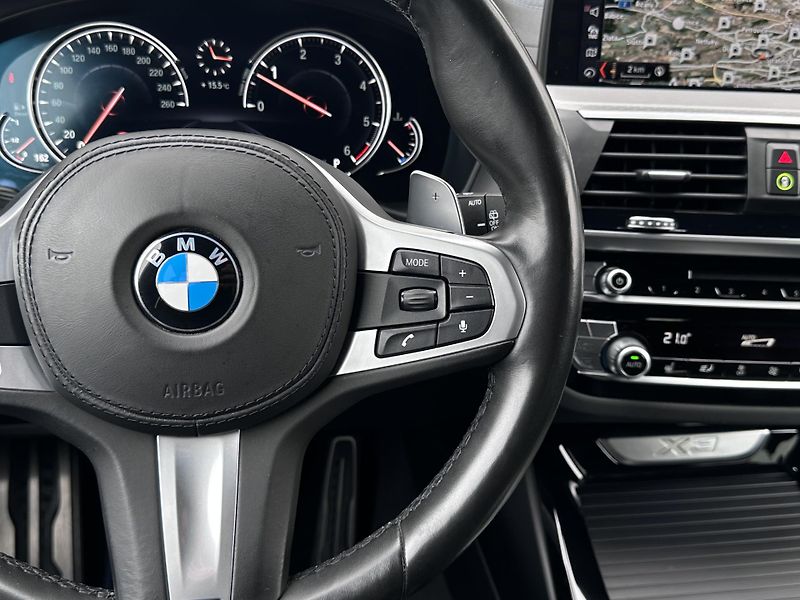 BMW X3 xDrive30d M-Sport - fotka 13 z 32