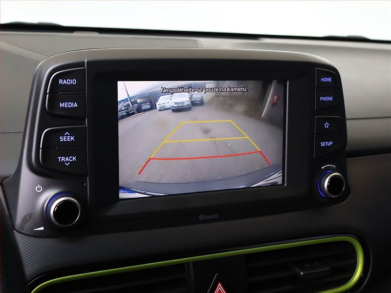 Hyundai Kona (2019) Style 1.0 T-GDI, ČR,1.maj - fotka 14 z 17