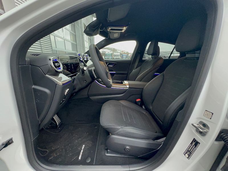 Mercedes-Benz GLC 300 de 4MATIC kupé - fotka 15 z 29