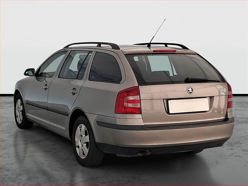 Škoda Octavia (2007) 1.9 TDI DPF, nová STK - fotka 4 z 15