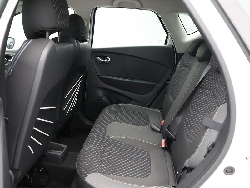Renault Captur 1,3 TCe 96kW Intens LED Navi - fotka 14 z 34