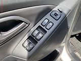 Hyundai ix35 (2014) 1.6 GDi, +kola - náhled 13