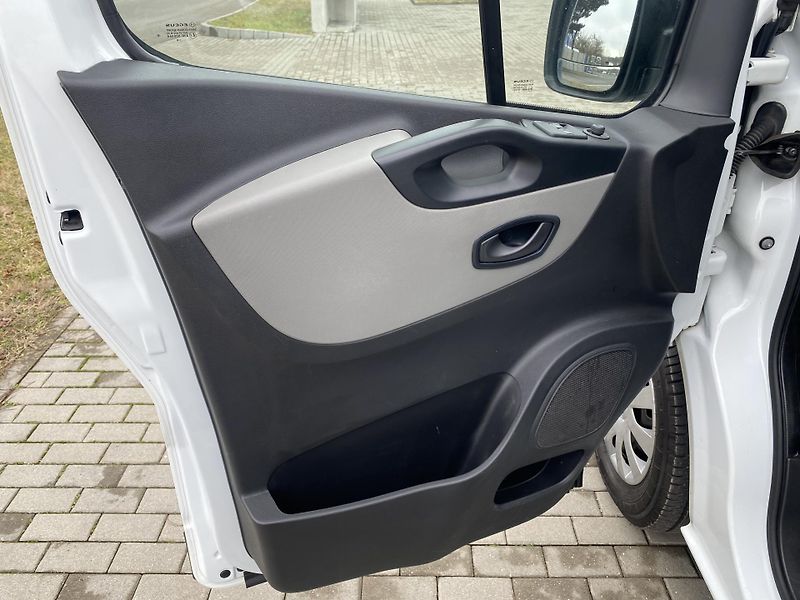 Renault Trafic (2019) 1.6DCi, 5-MÍST, 1.MAJ.ČR!! - fotka 14 z 42