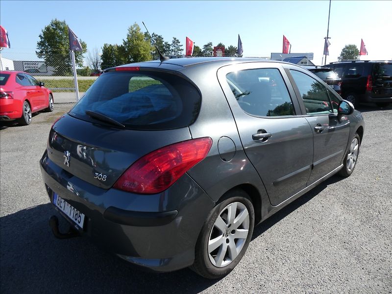Peugeot 308 1,6 i 88kW 2x kola,klima,závěs - fotka 7 z 29