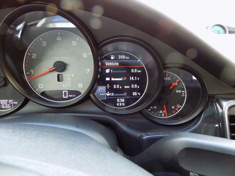 Porsche Panamera (2013) 4S/Facelift/4x4/NAVI/ - fotka 38 z 43