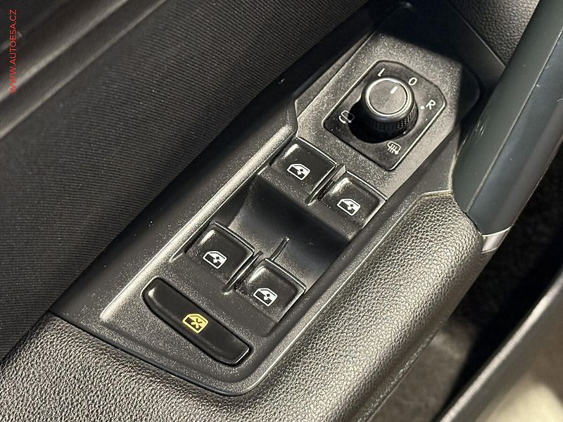 Volkswagen Tiguan (2018) 2.0TDI Allspace 4x4, ČR - fotka 11 z 19