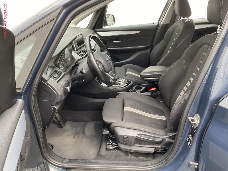 BMW Řada 2 (2015) 2.0 D 218 d, Sport, AT, navi - fotka 9 z 19