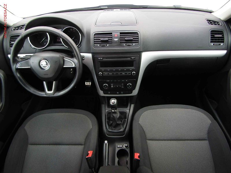 Škoda Yeti (2014) 2.0 TDi 4x4, 1.maj,ČR - fotka 8 z 17