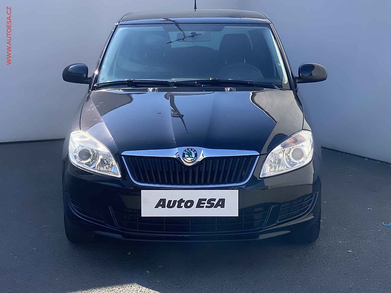 Škoda Fabia (2011) 1.2 TSi, Family - fotka 2 z 15