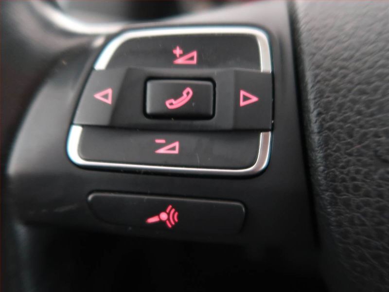 Volkswagen Tiguan (2012) Sport&Style 2.0 TDI, 4X4 - fotka 14 z 14