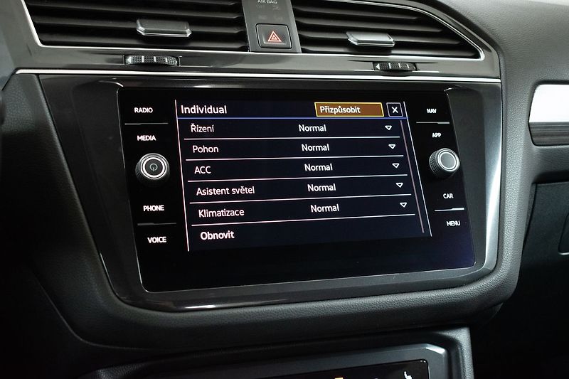 Volkswagen Tiguan Allspace 2.0 TDI 4x4*DSG*TAŽNÉ*DPH*ČR 1 - fotka 29 z 49