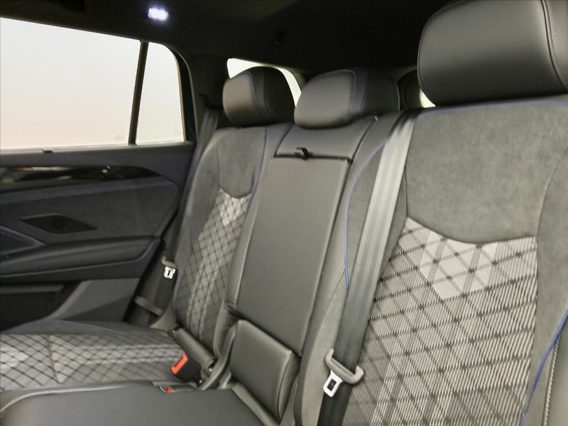 Volkswagen Tayron (2026) 2,0 TSI R-line People - fotka 17 z 26