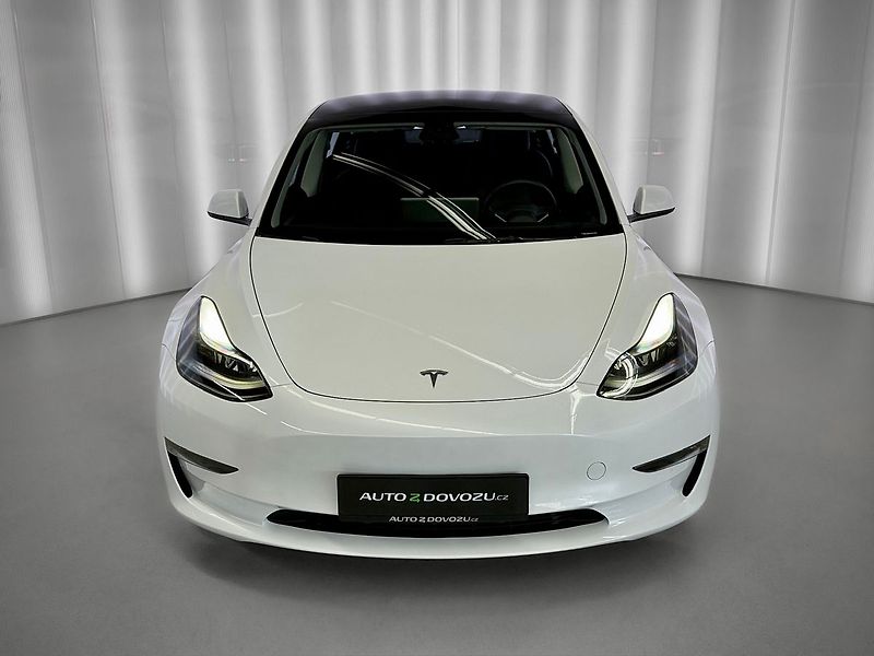 Tesla Model 3 LONG RANGE, DUAL MOTOR, 366 KW - fotka 2 z 33