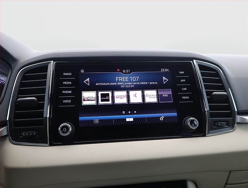 Škoda Karoq (2019) Style 1.5 TSI - fotka 11 z 21