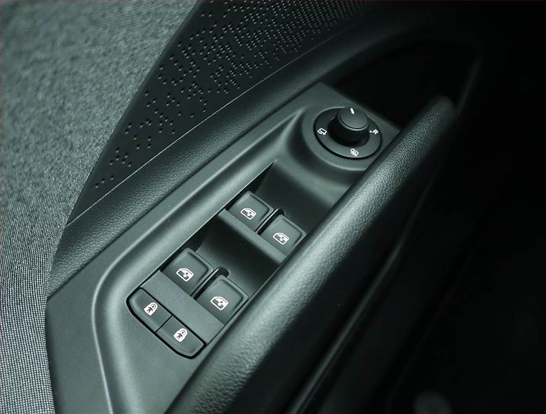 Škoda Enyaq (2021) iV 80 (82 kWh), SoH 93% - fotka 17 z 19