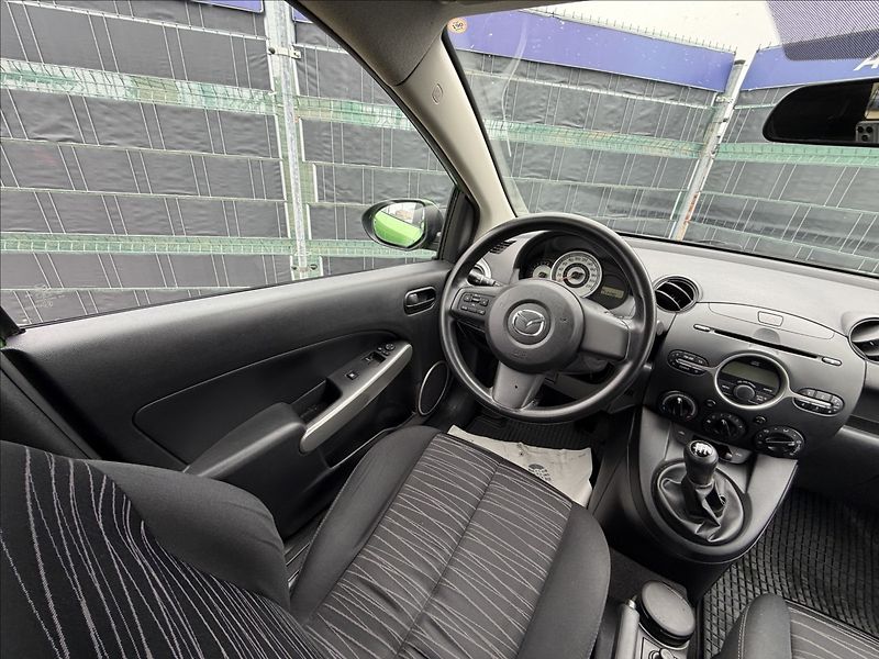 Mazda 2 1.3 Independence - fotka 5 z 12