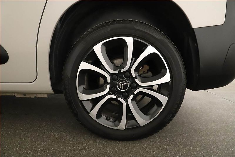 Citroën Berlingo (2020) Feel 1.5 BlueHDi, 5Míst, ČR - fotka 14 z 14