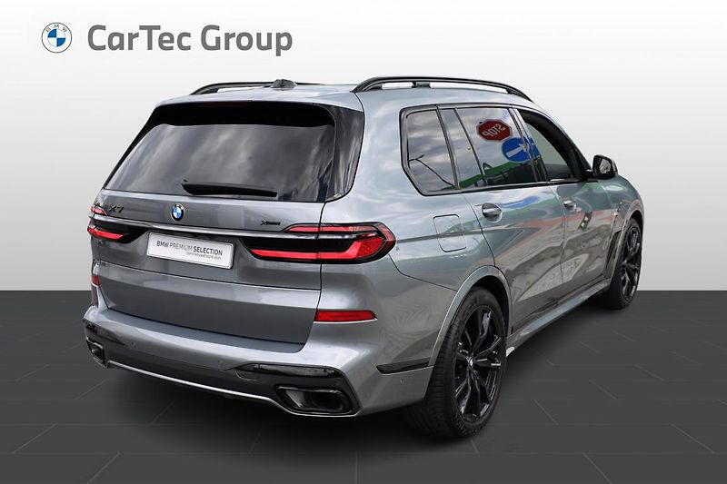 BMW X7 xDrive40d - fotka 5 z 14