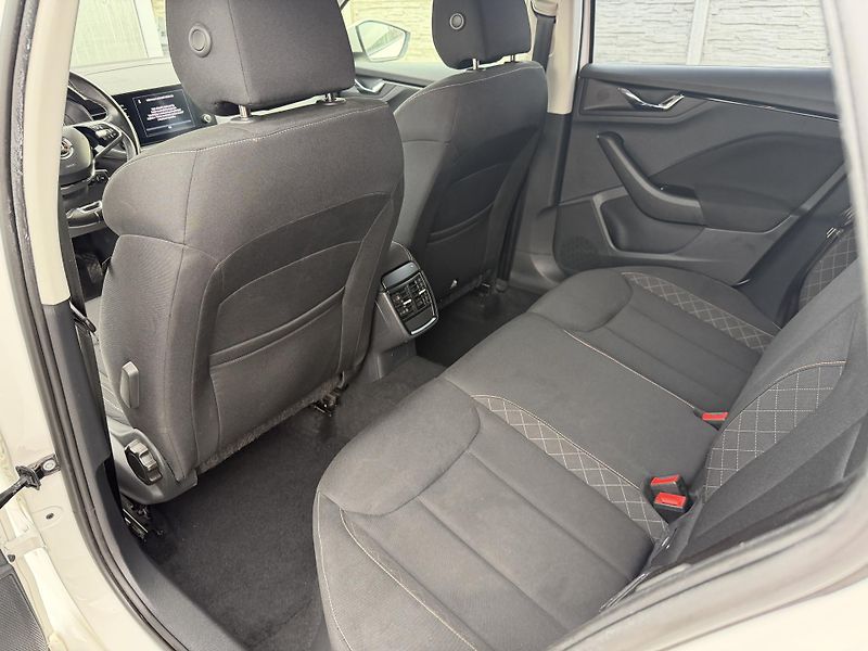 Škoda Scala 1.6TDi 115PS 6R STYLE LED STK! - fotka 101 z 153