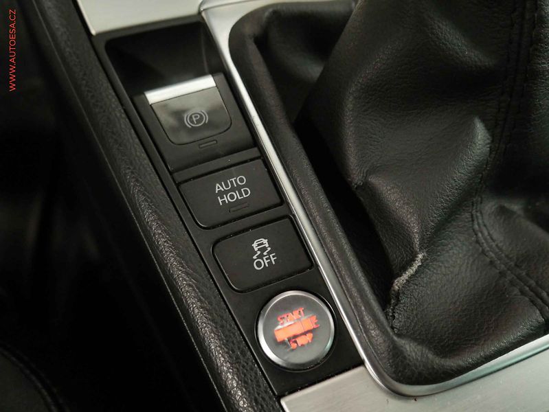 Volkswagen Passat (2011) 2.0 TDI, STK2/28 - fotka 18 z 24