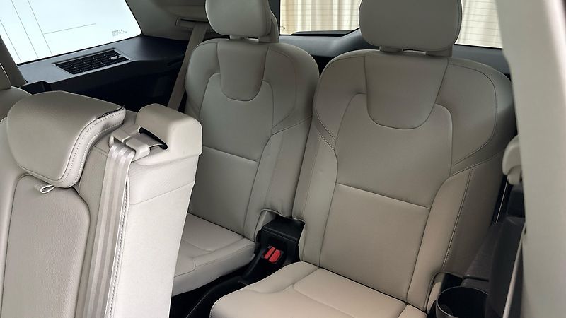 Volvo XC90 2.0 B5 AUT AWD Plus Bright - fotka 30 z 30