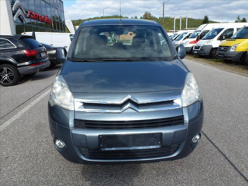 Citroën Berlingo 1,6 HDi  Multispace - fotka 3 z 44