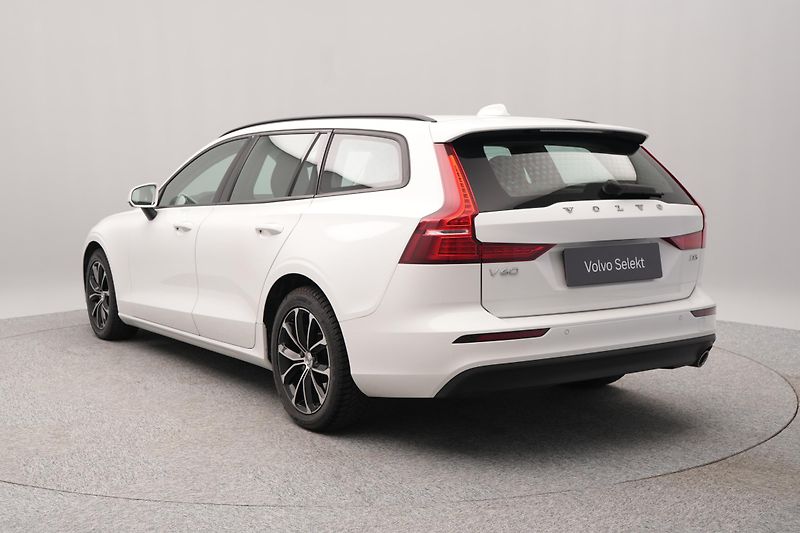 Volvo V60 D3 MOMENTUM  AUT CZ 1.maj - fotka 7 z 34