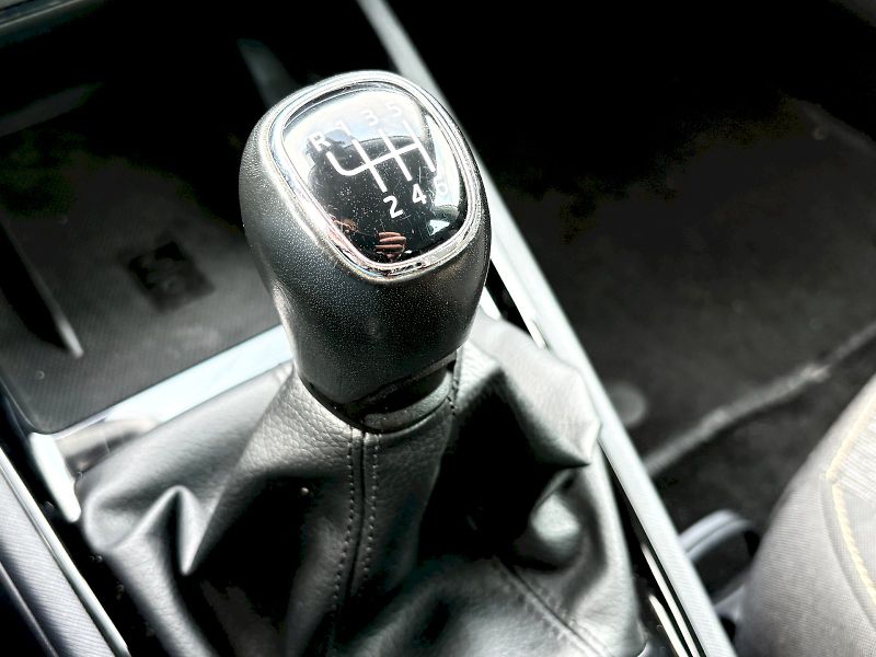 Škoda Kamiq (2023) 1.5 TSI / 110 kW / STYLE - fotka 27 z 28