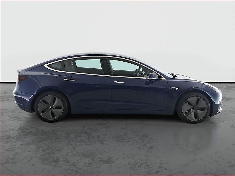 Tesla Model 3 (2019) Long Range 4WD 78kWh, SoH 79% - fotka 6 z 21