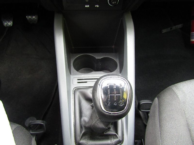 Škoda Fabia (2016) 1.0 MPI 55kW 1.MAJITEL - fotka 33 z 35
