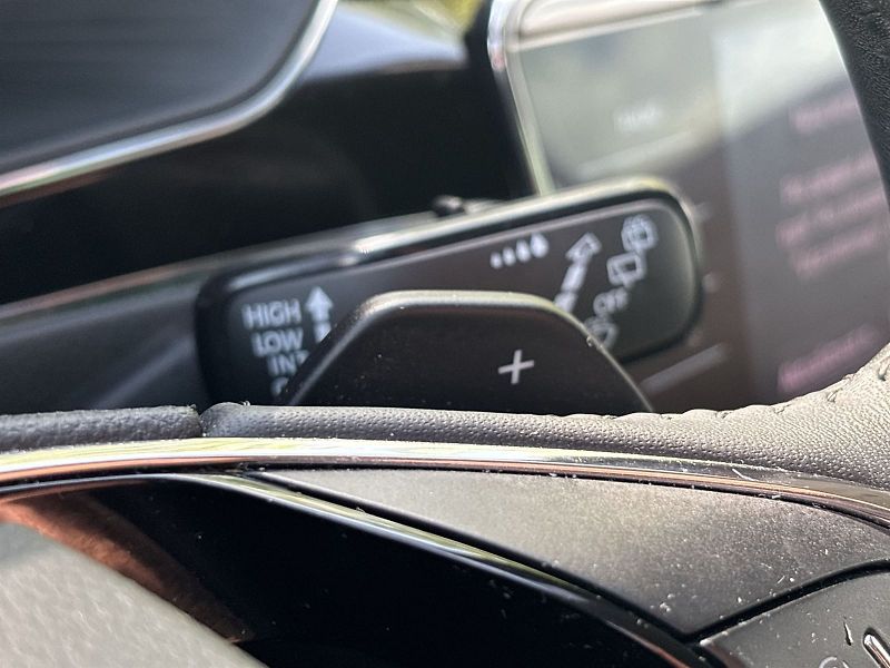 Škoda Superb (2023) Combi 2.0 TDI 4x4 DSG L&K - fotka 22 z 33