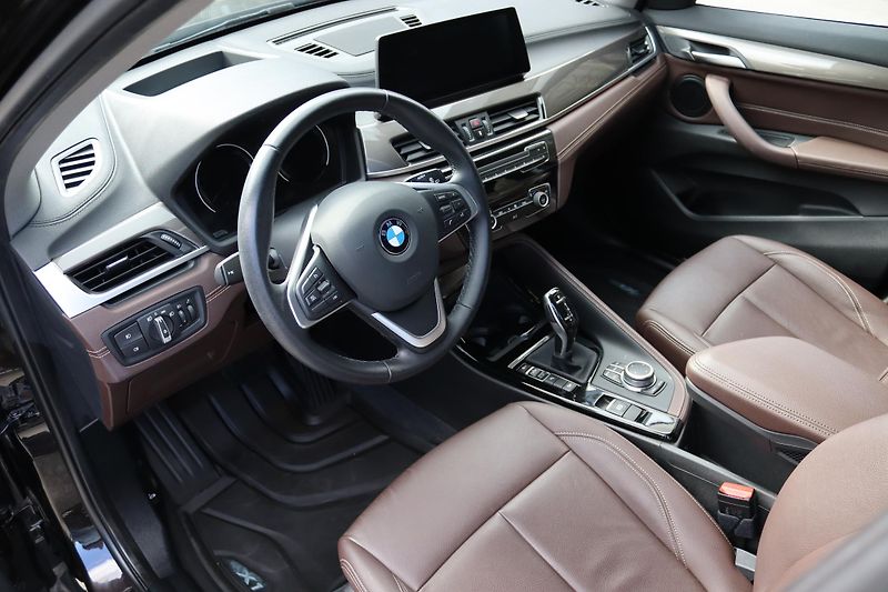 BMW X1 XDRIVE 25i F48 170kW - fotka 21 z 50