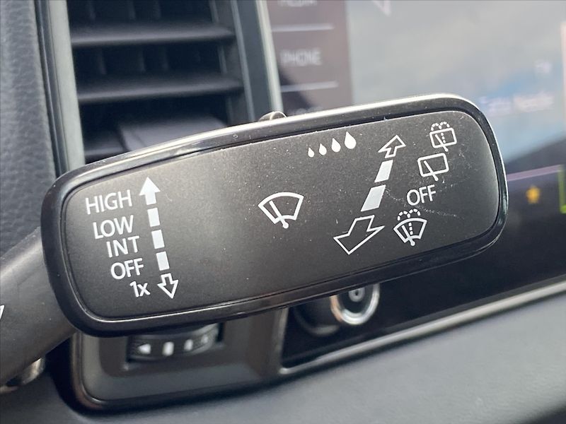 Škoda Karoq 2,0 TDI DSG Sportline 4x4 DPH - fotka 22 z 37