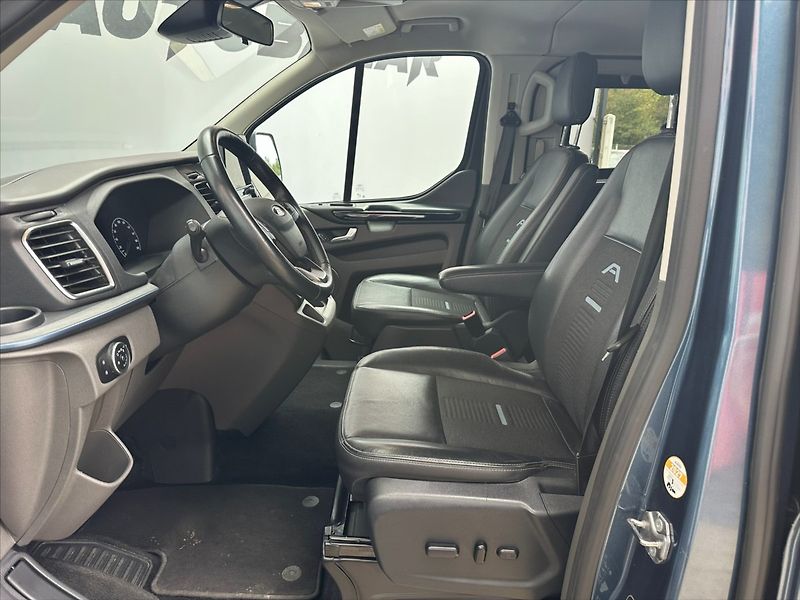 Ford Tourneo 2,0 TDCi 136kW 8MÍST AUTOMAT - fotka 9 z 48