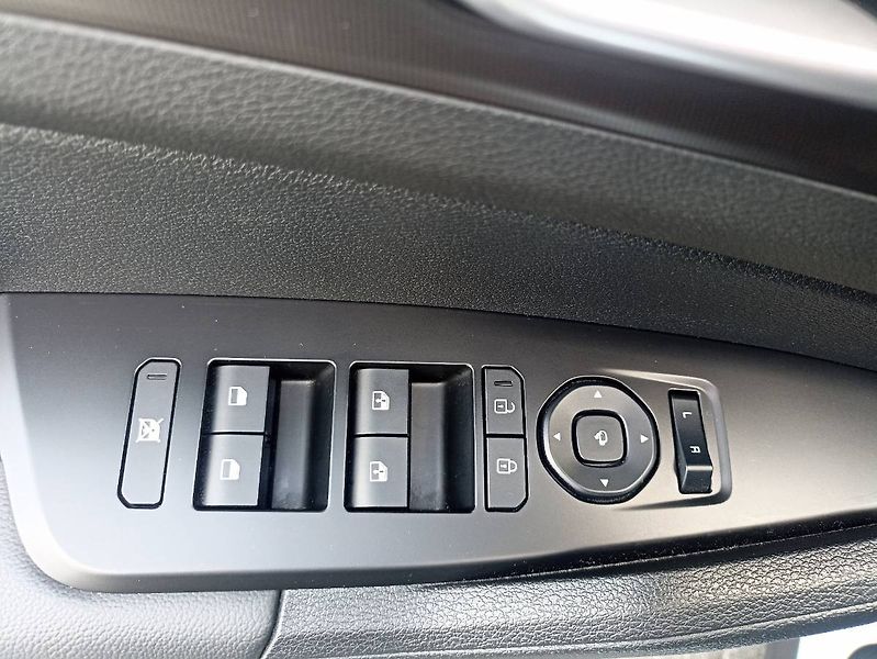 Kia Sportage (2025) 1.6 T-GDI TOP 7DCT - fotka 10 z 35
