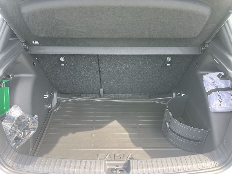 Škoda Fabia (2026) 1.0 TSI 85 KW DSG Monte Carlo - fotka 25 z 25