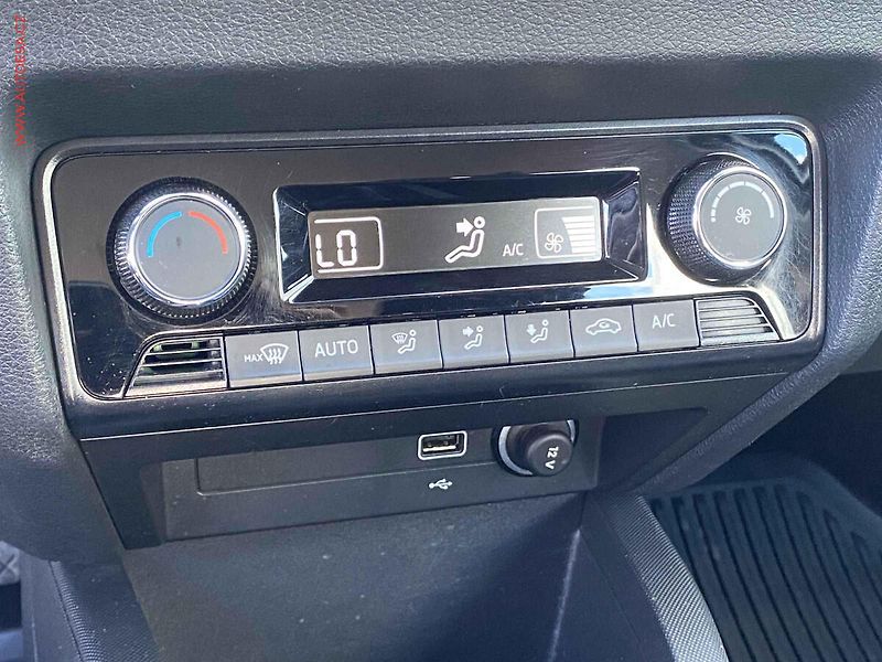 Škoda Fabia (2021) 1.0 TSi, 1.maj,ČR, Style - fotka 14 z 19