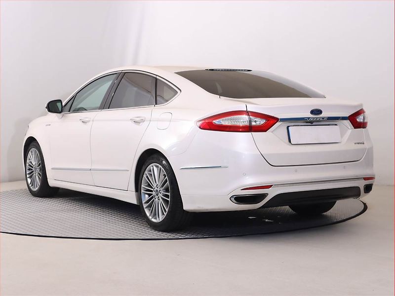 Ford Mondeo (2019) Vignale 2.0 Hybrid, Automat - fotka 4 z 22