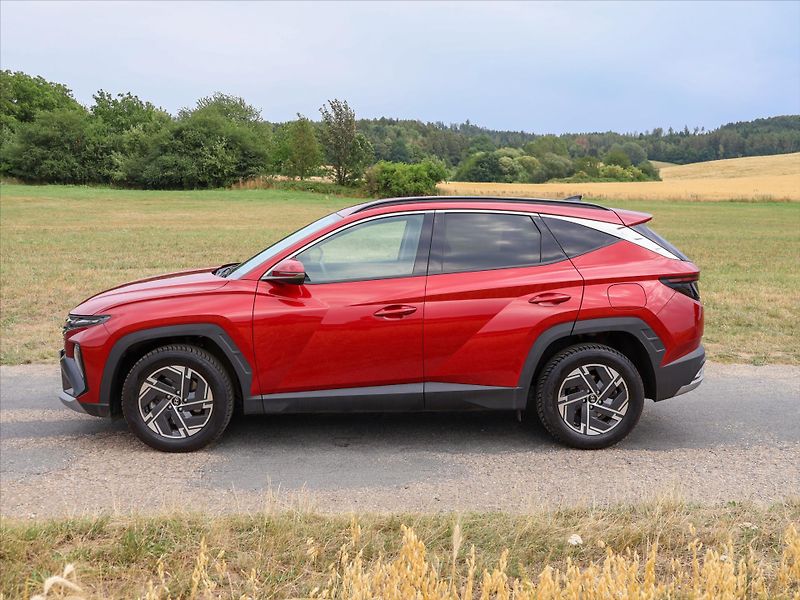 Hyundai Tucson 1,6 T-GDI 117kW AWD Style DPH - fotka 4 z 31