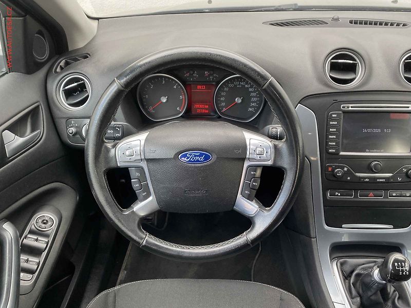 Ford Mondeo (2010) 2.0TDCi, AC, tempo, park - fotka 11 z 16